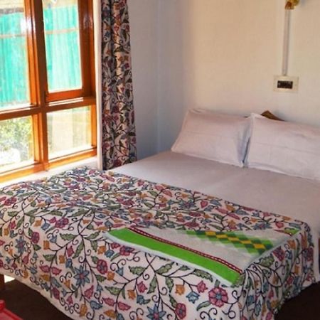 Hayat Hotel Pahalgām Zewnętrze zdjęcie